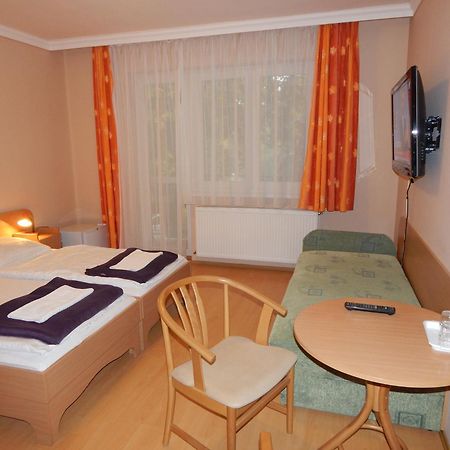 Hajdu Vendeghaz Hotel Hajdúszoboszló Cameră foto