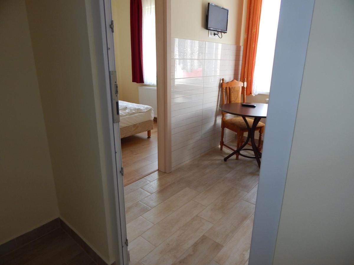 Hajdu Vendeghaz Hotel Hajdúszoboszló Exterior foto