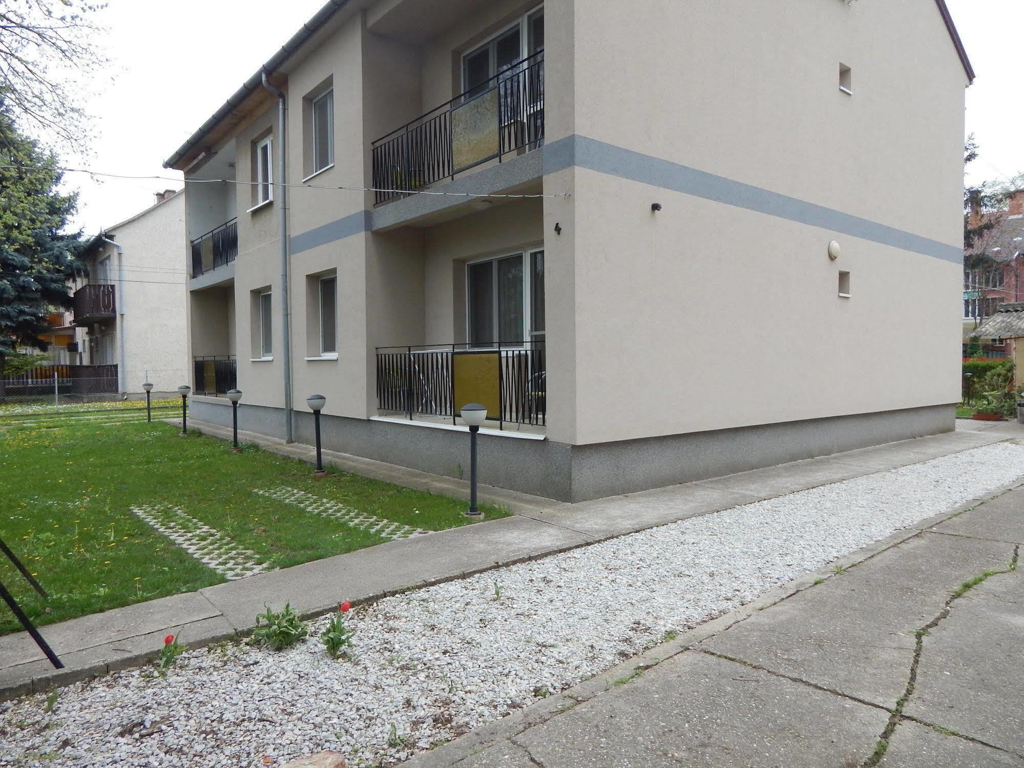 Hajdu Vendeghaz Hotel Hajdúszoboszló Exterior foto