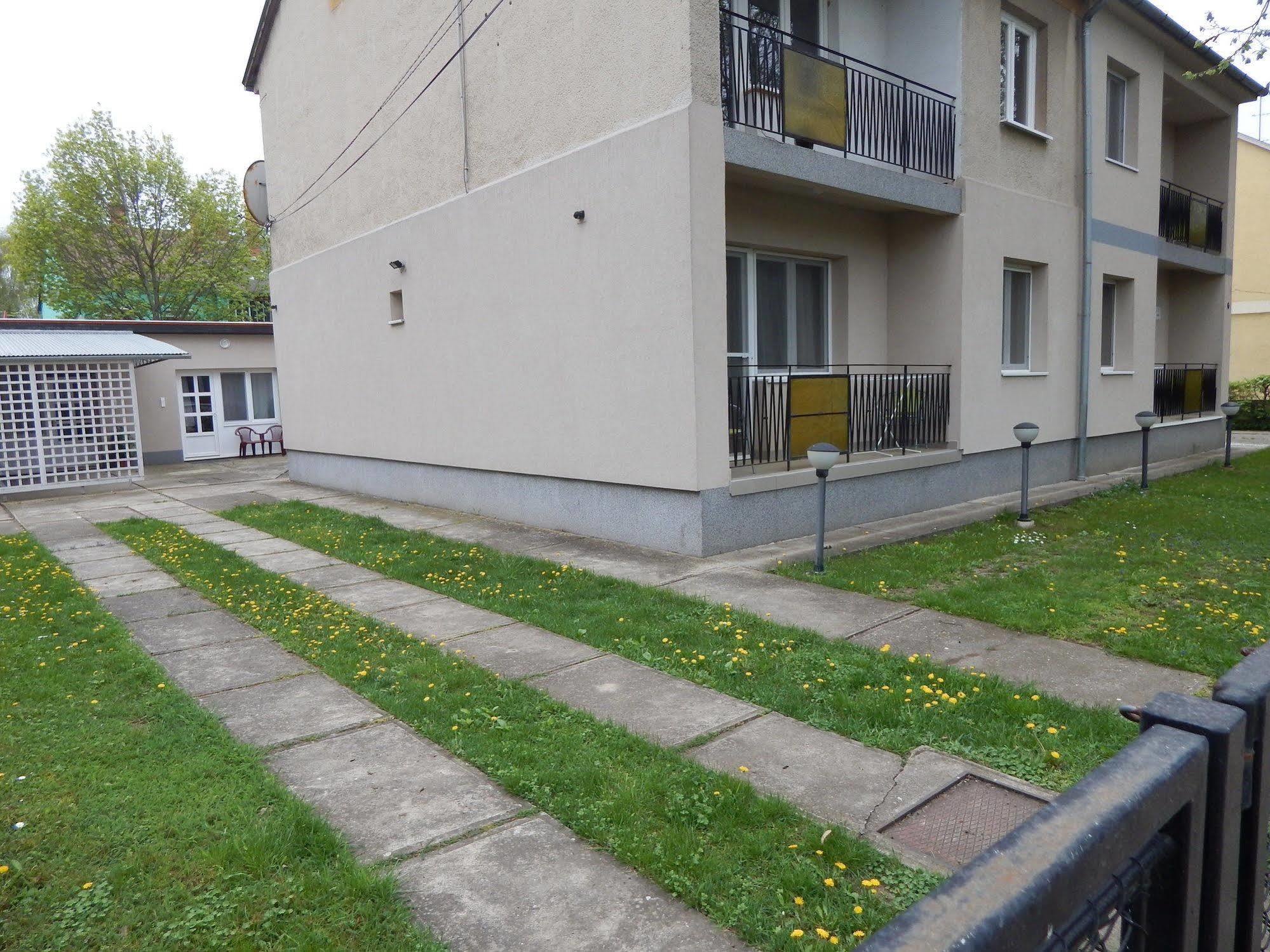 Hajdu Vendeghaz Hotel Hajdúszoboszló Exterior foto