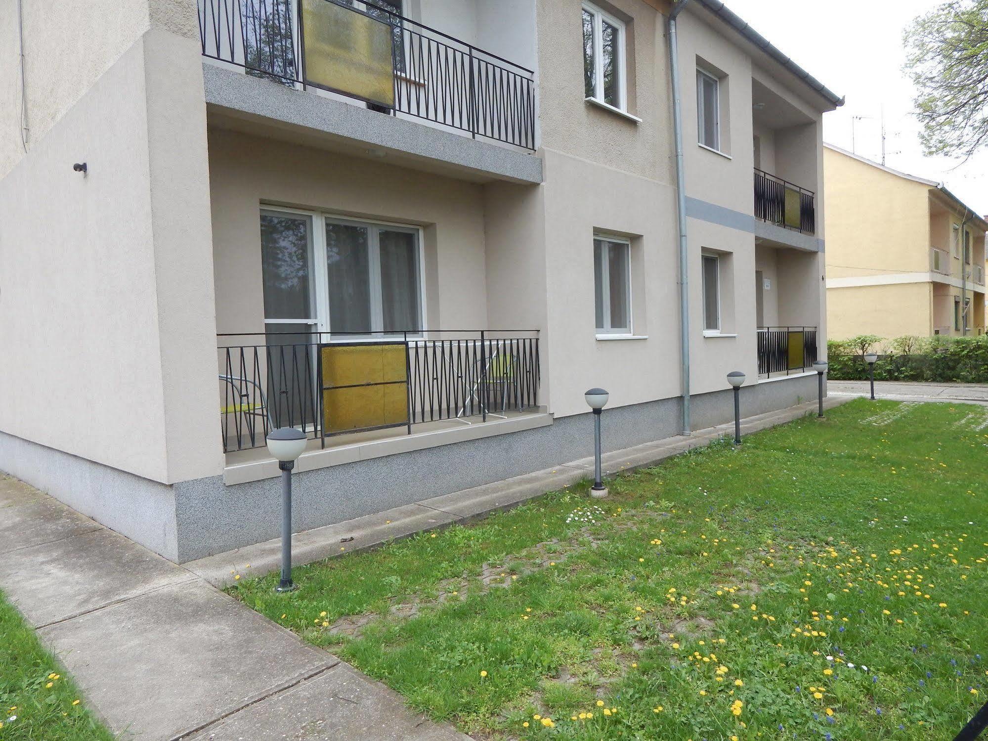 Hajdu Vendeghaz Hotel Hajdúszoboszló Exterior foto